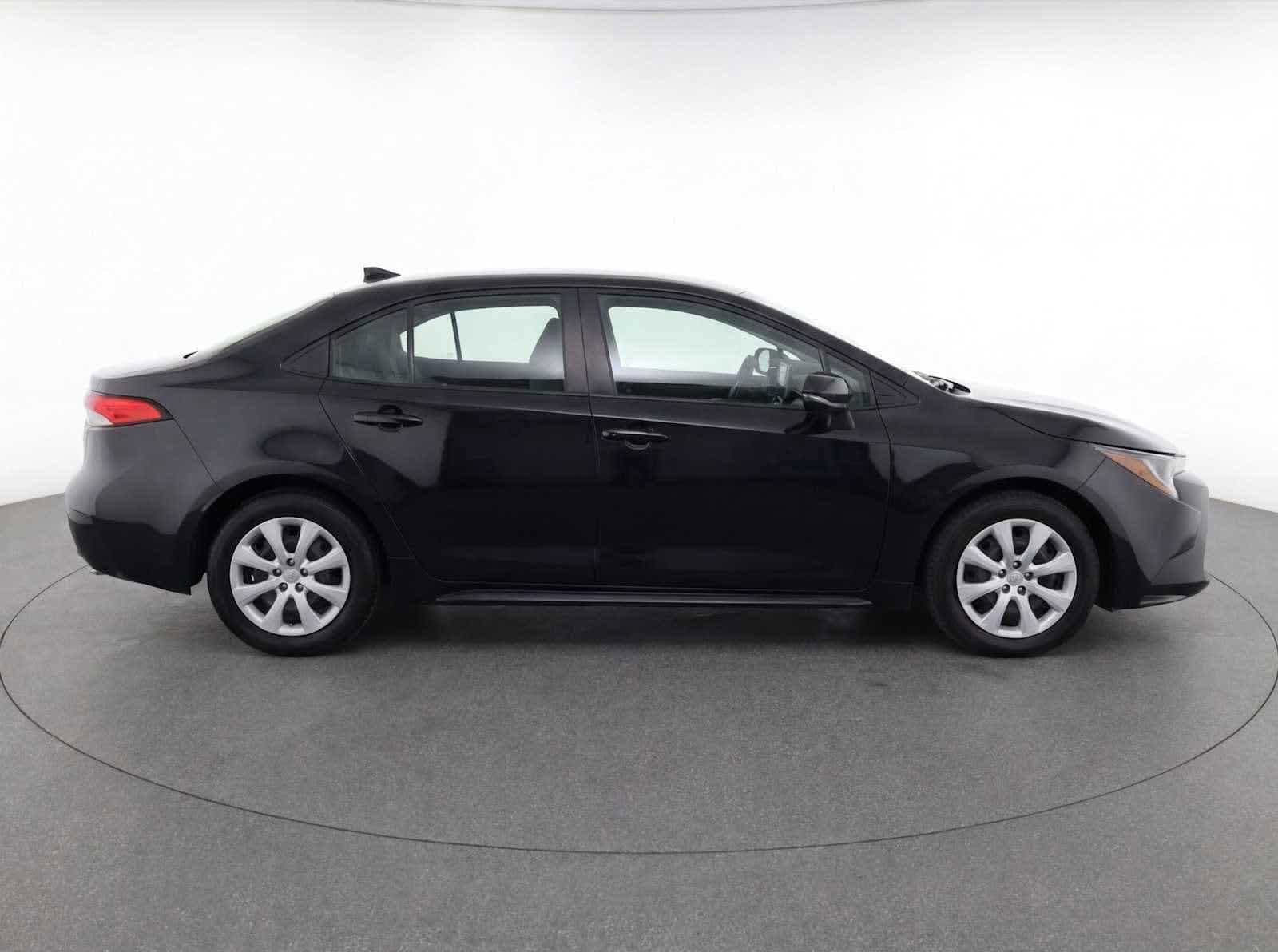 Thumbnail: 2024 Toyota Corolla - 9