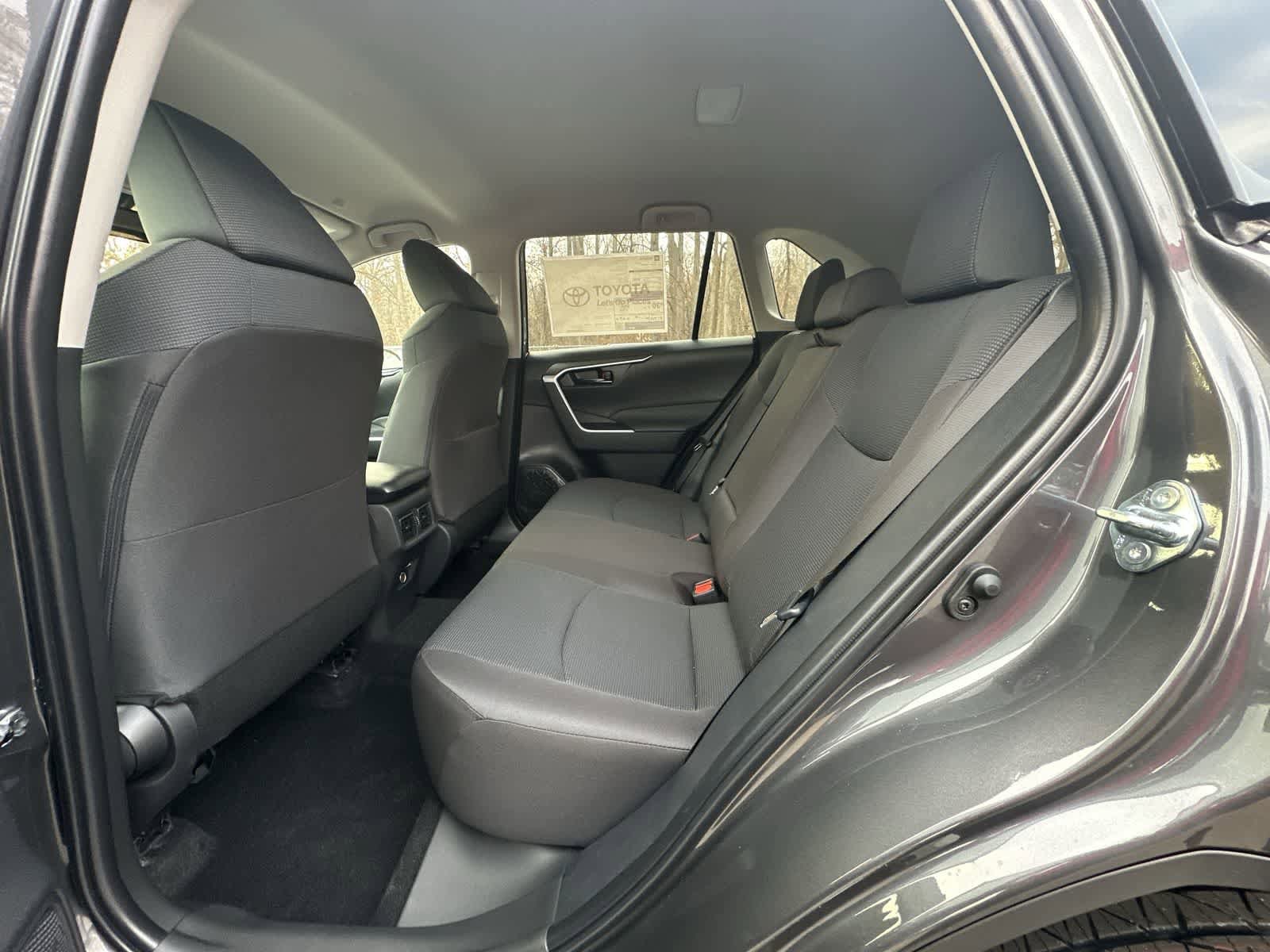 Thumbnail: 2025 Toyota RAV4 - 30