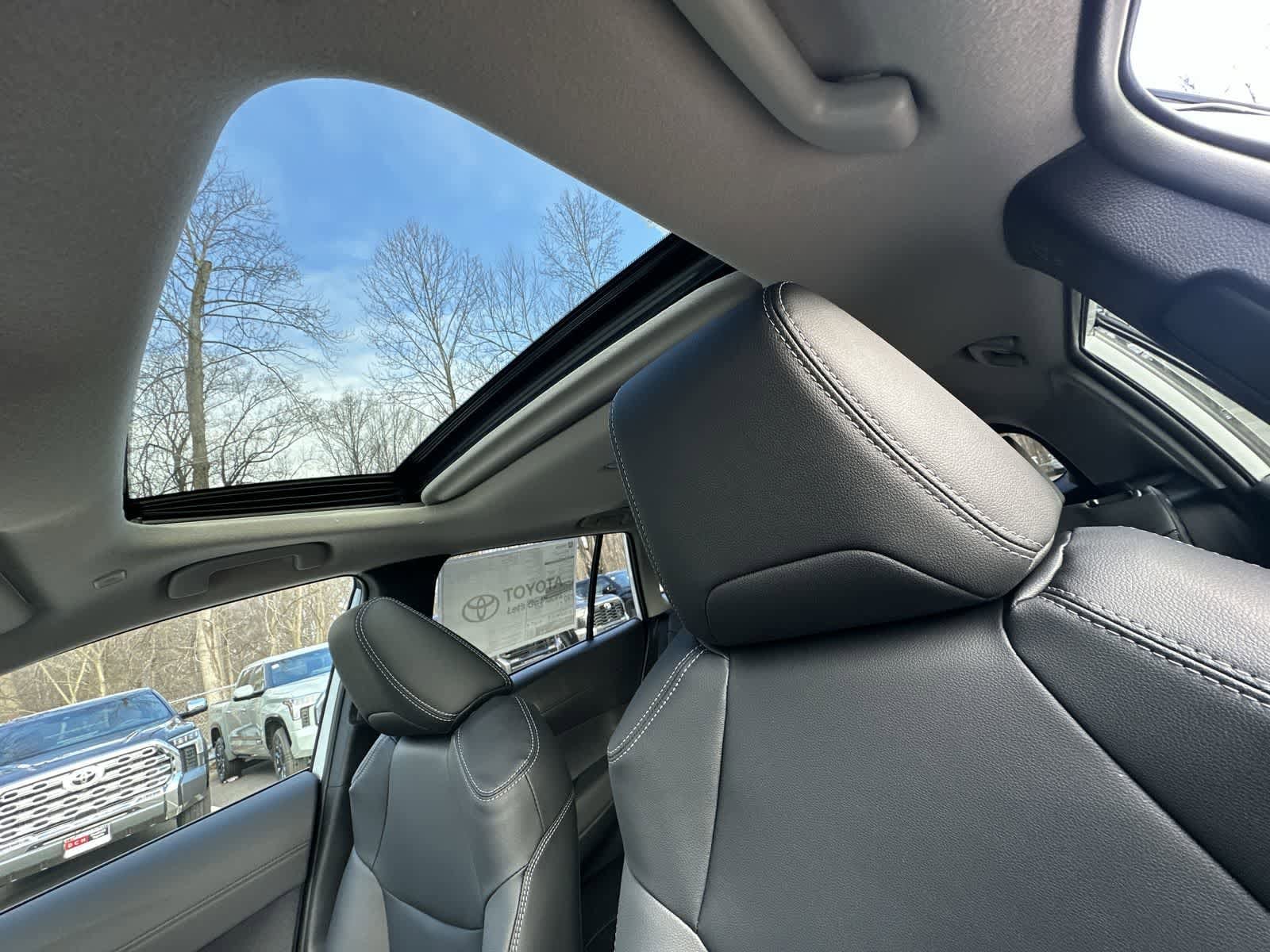 Thumbnail: 2026 Toyota Corolla Cross - 32