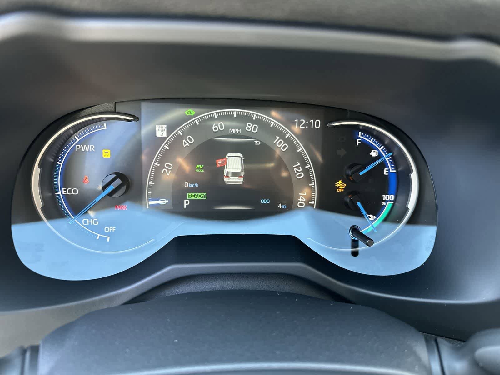 Thumbnail: 2025 Toyota RAV4 - 20