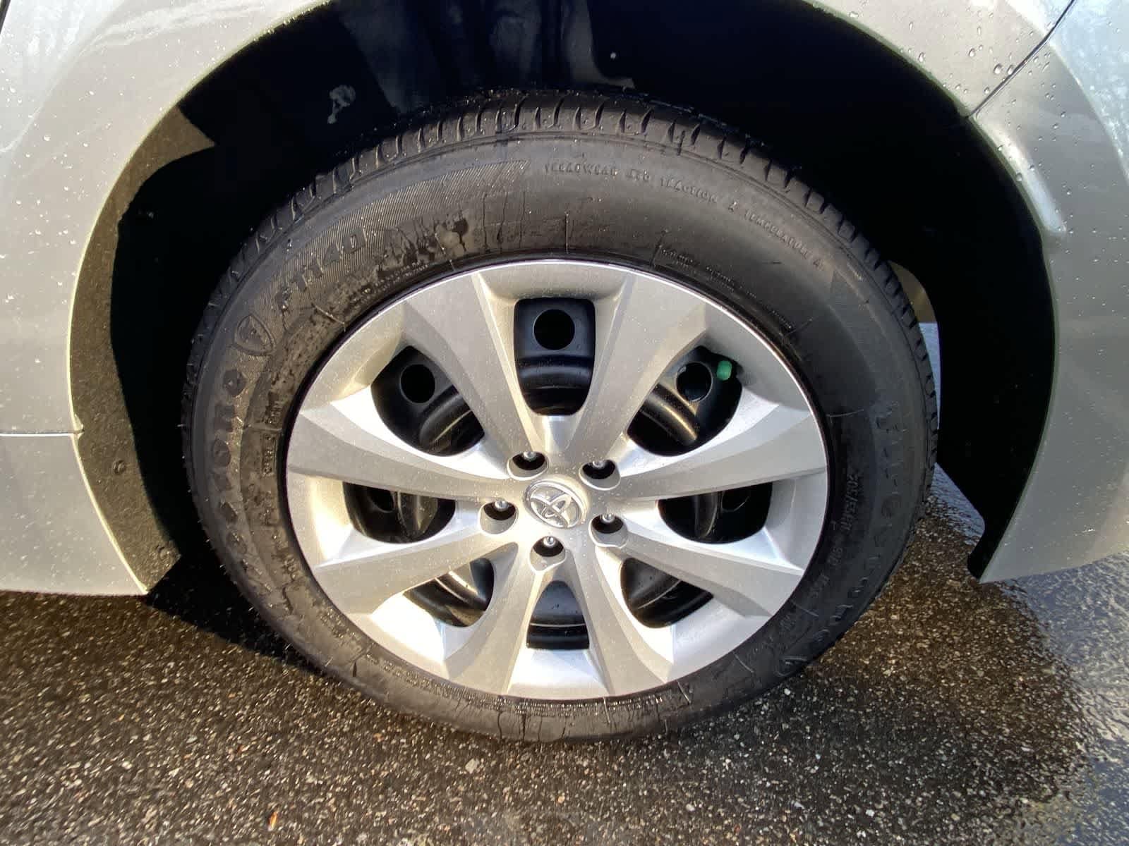 Thumbnail: 2025 Toyota Corolla - 17