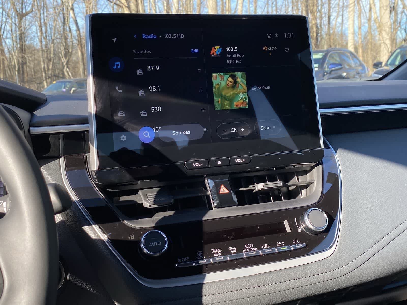 Thumbnail: 2025 Toyota Corolla - 34