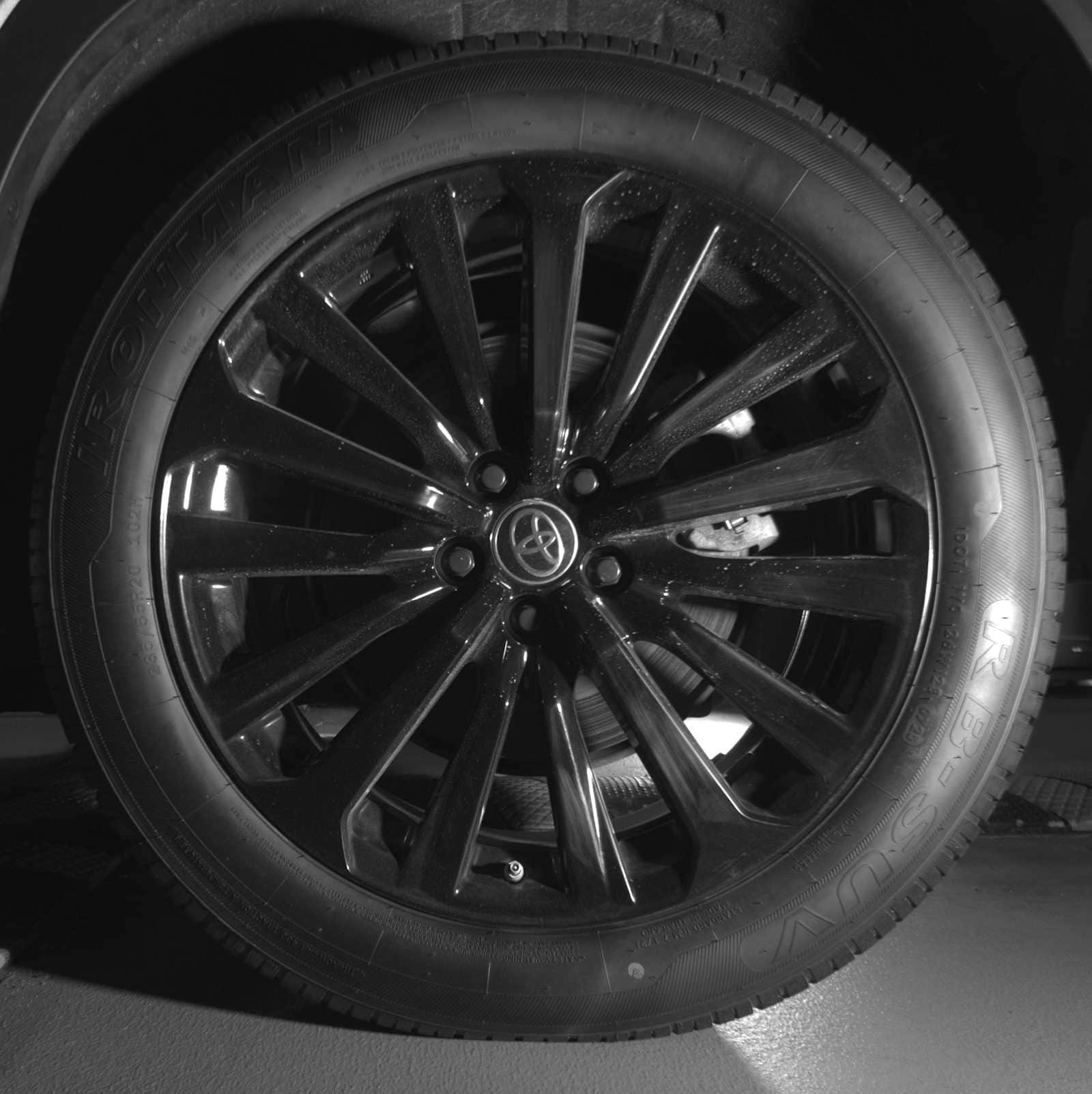 Thumbnail: 2025 Toyota Highlander - 11