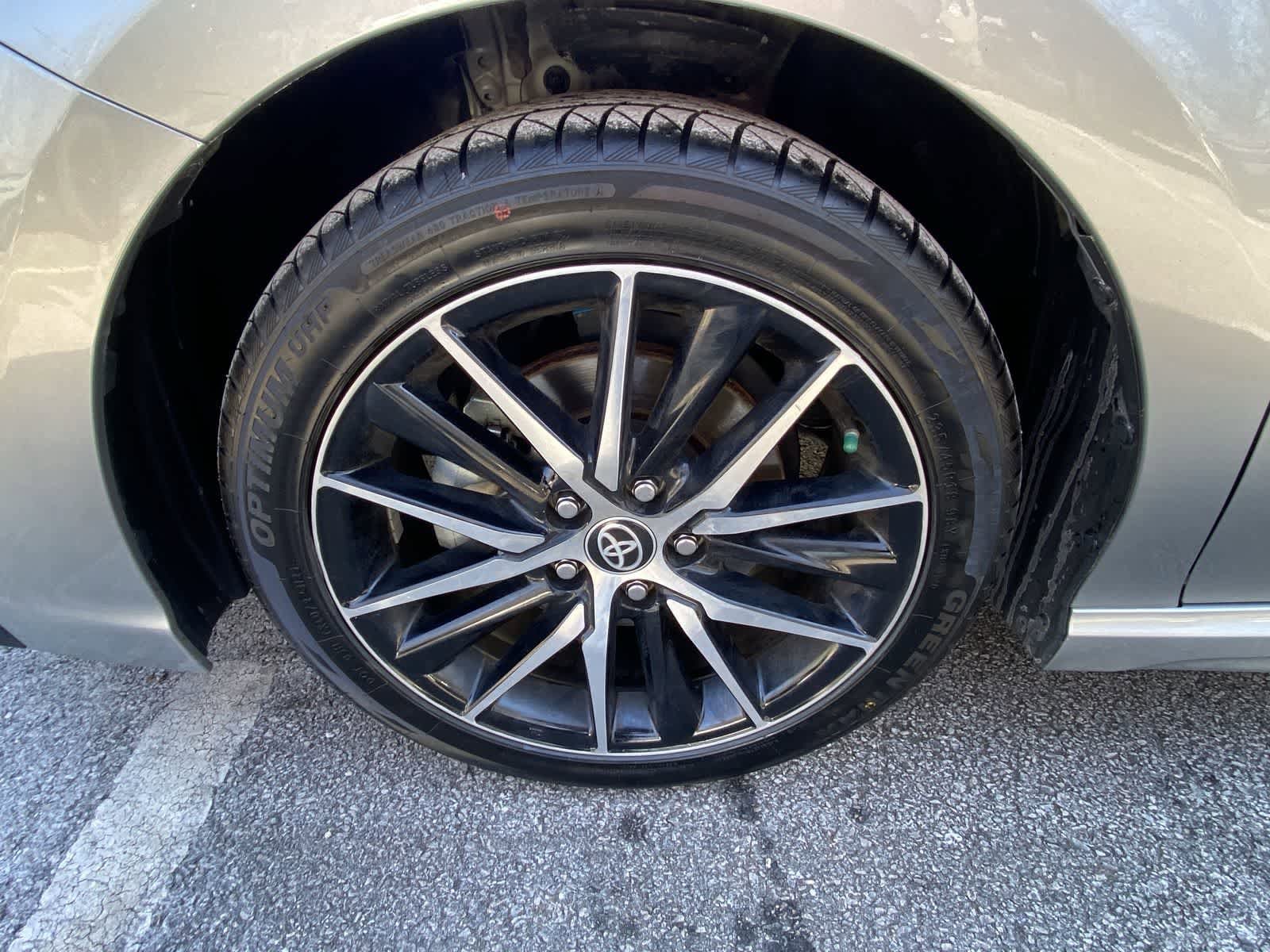 Thumbnail: 2023 Toyota Camry - 16