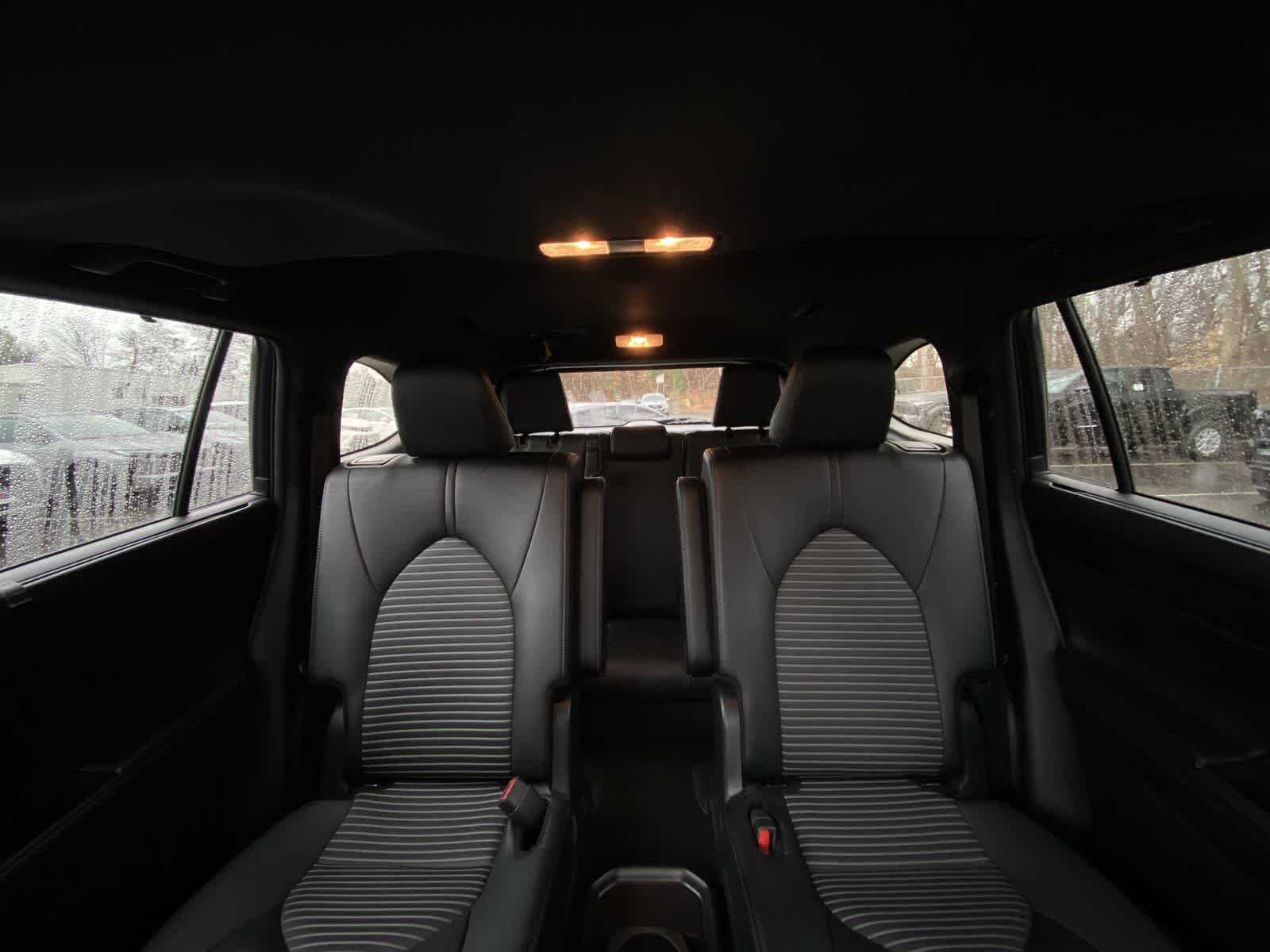 Thumbnail: 2025 Toyota Highlander - 38