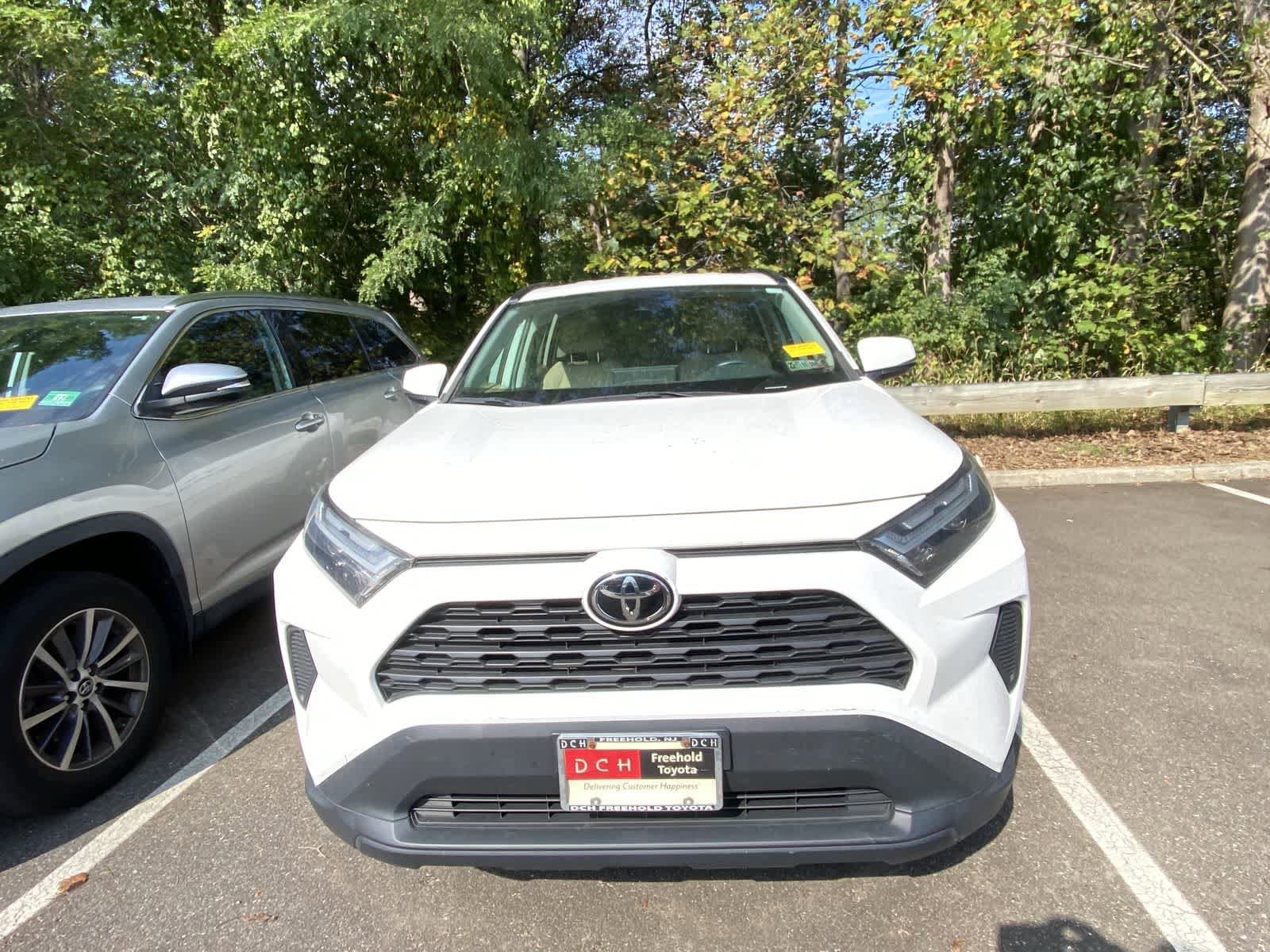 Thumbnail: 2022 Toyota RAV4 - 2