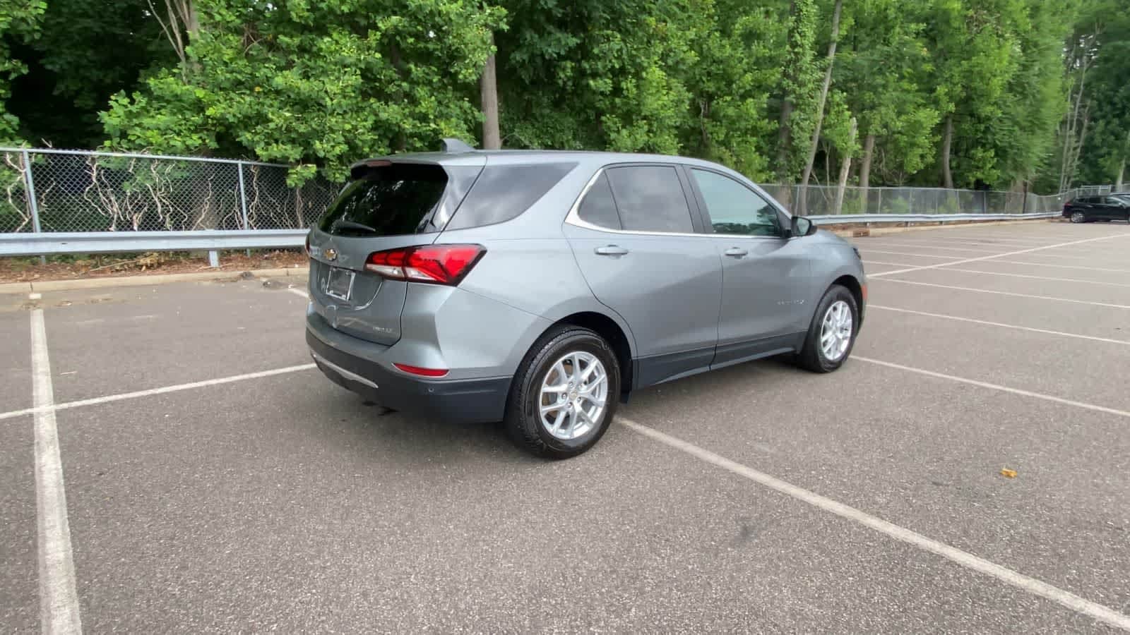 2024 Chevrolet Equinox LT - Photo 8