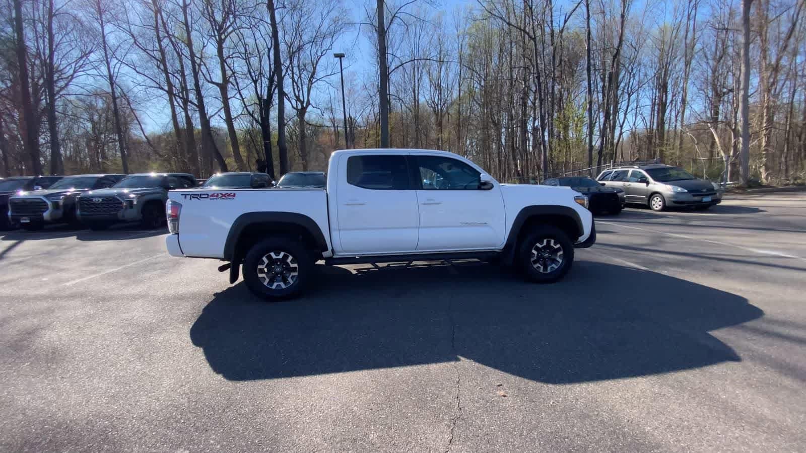 Thumbnail: 2021 Toyota Tacoma - 12