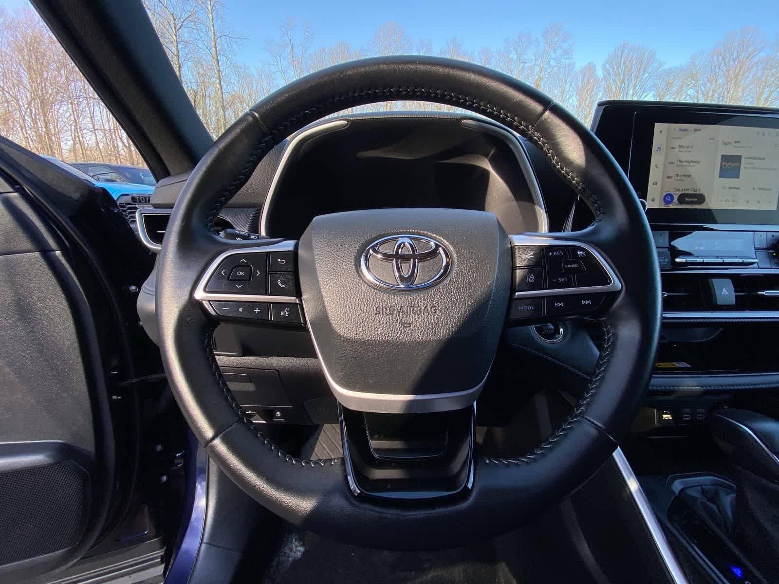 Thumbnail: 2025 Toyota Highlander - 29