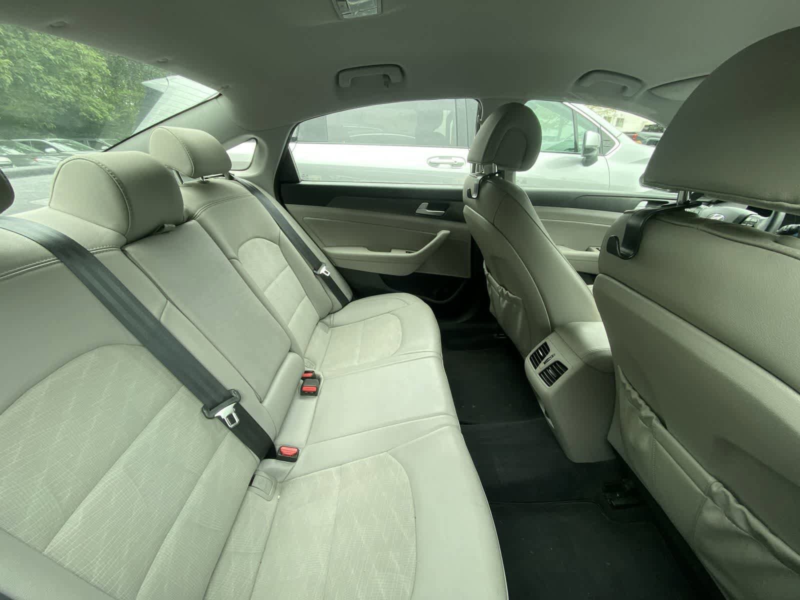 Thumbnail: 2016 Hyundai Sonata - 6