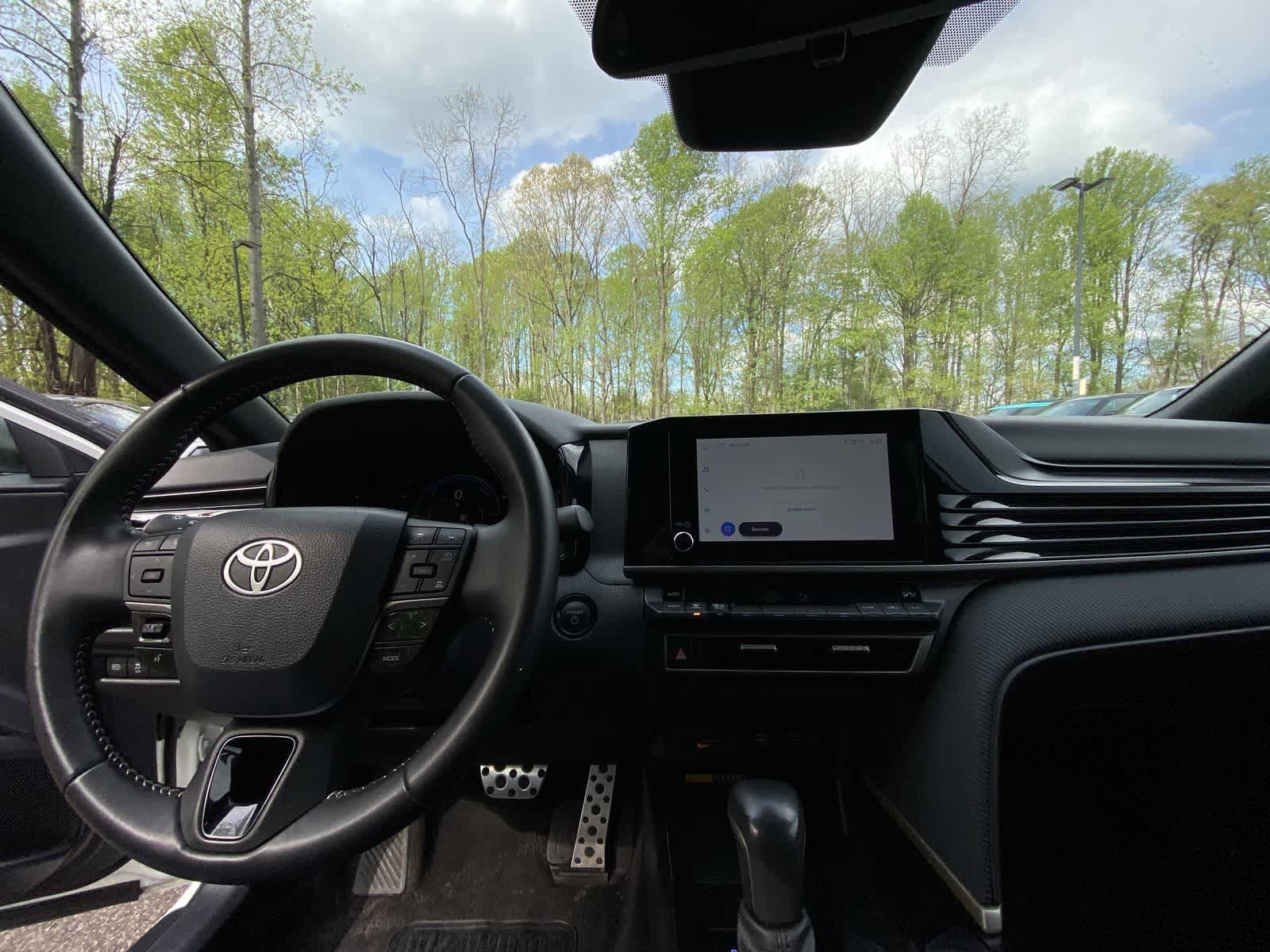 Thumbnail: 2025 Toyota Camry - 18
