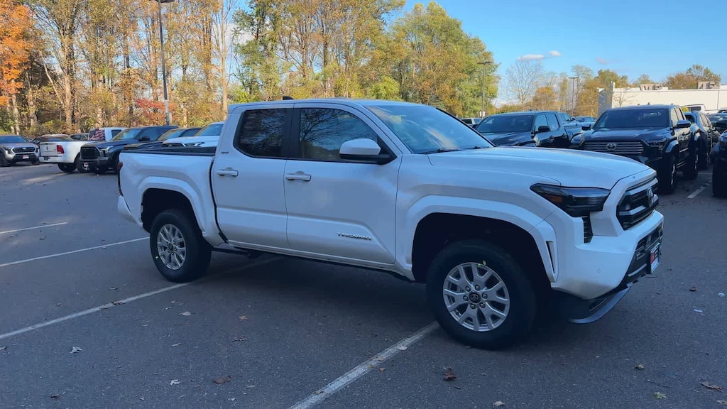 New 2025 Toyota Tacoma SR5 Truck Double Cab