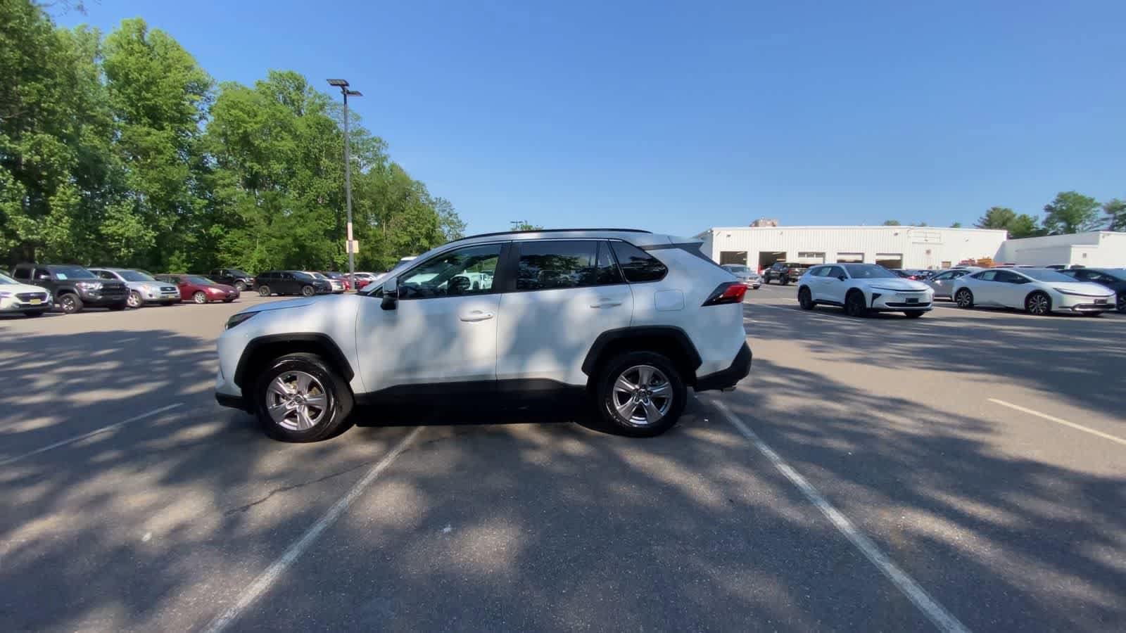 Thumbnail: 2025 Toyota RAV4 - 8