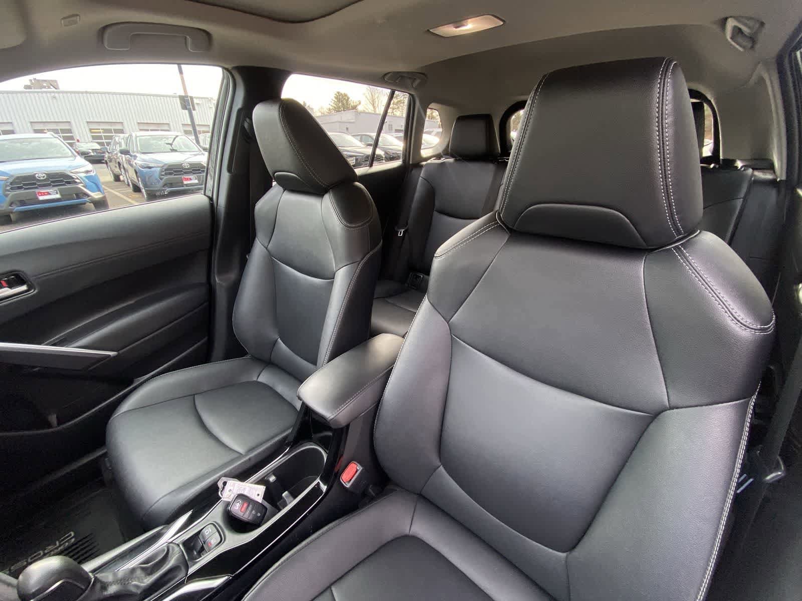 Thumbnail: 2024 Toyota Corolla Cross - 18