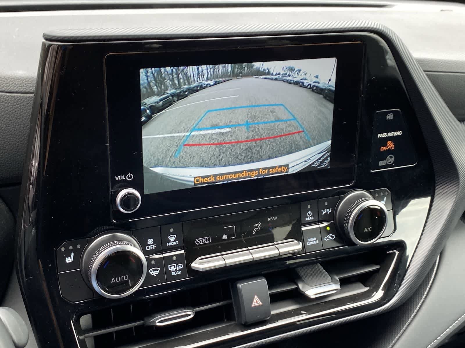 Thumbnail: 2025 Toyota Highlander - 28