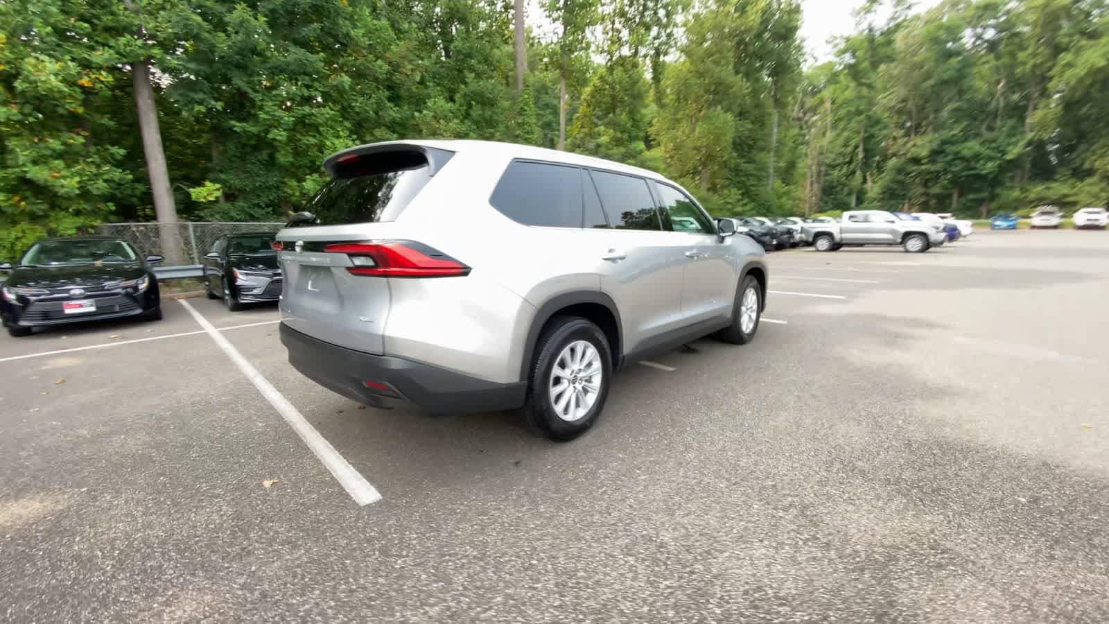 Thumbnail: 2024 Toyota Grand Highlander - 8