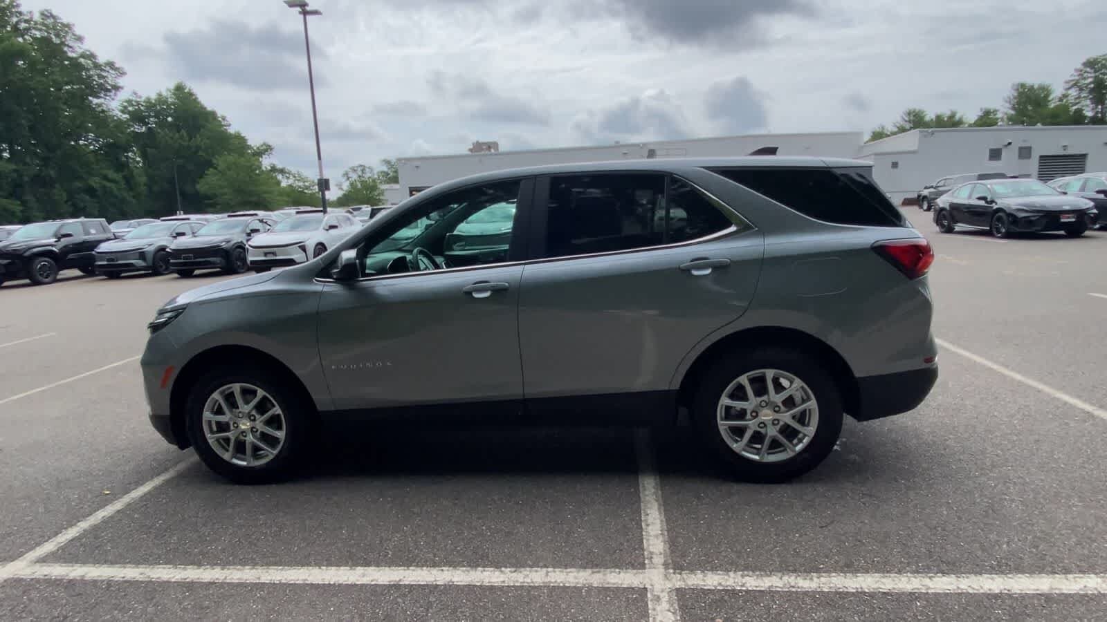 2024 Chevrolet Equinox LT - Photo 5