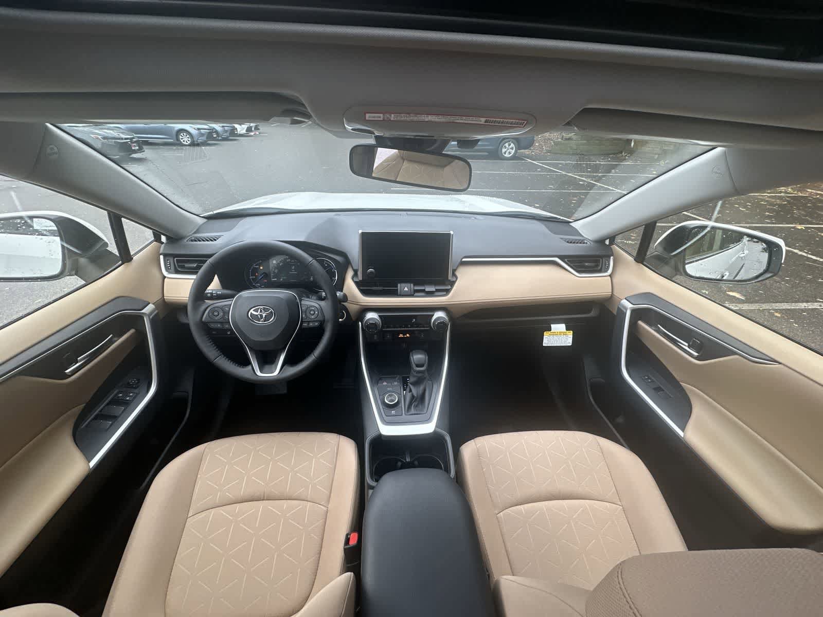 Thumbnail: 2025 Toyota RAV4 - 30