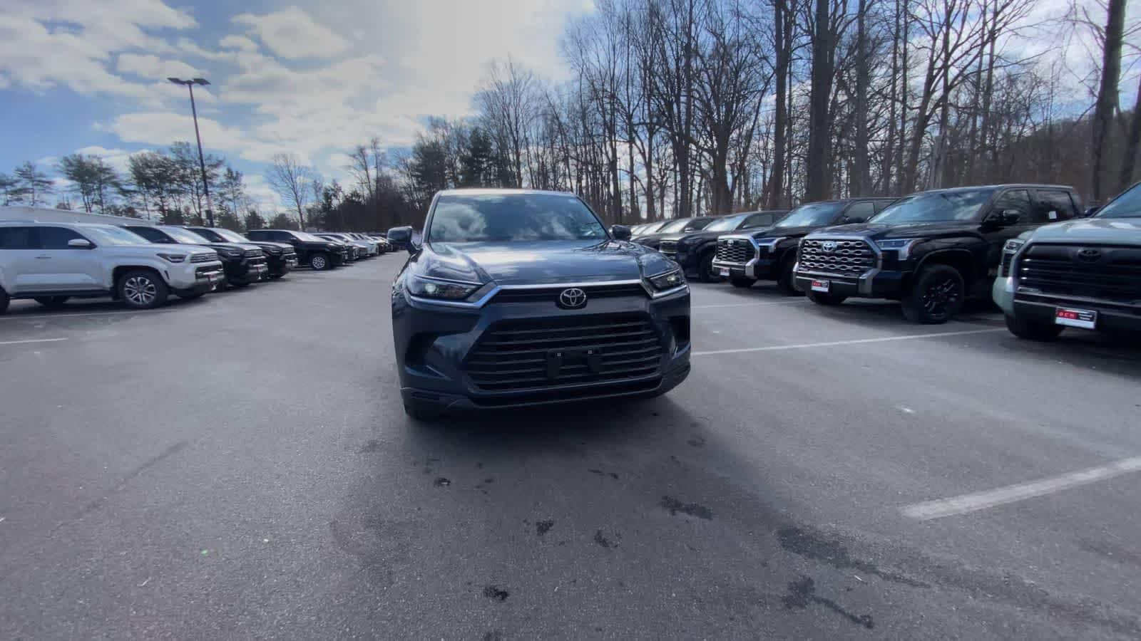 Thumbnail: 2026 Toyota Grand Highlander - 8