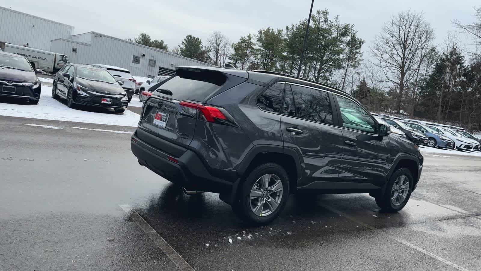 Thumbnail: 2025 Toyota RAV4 - 8