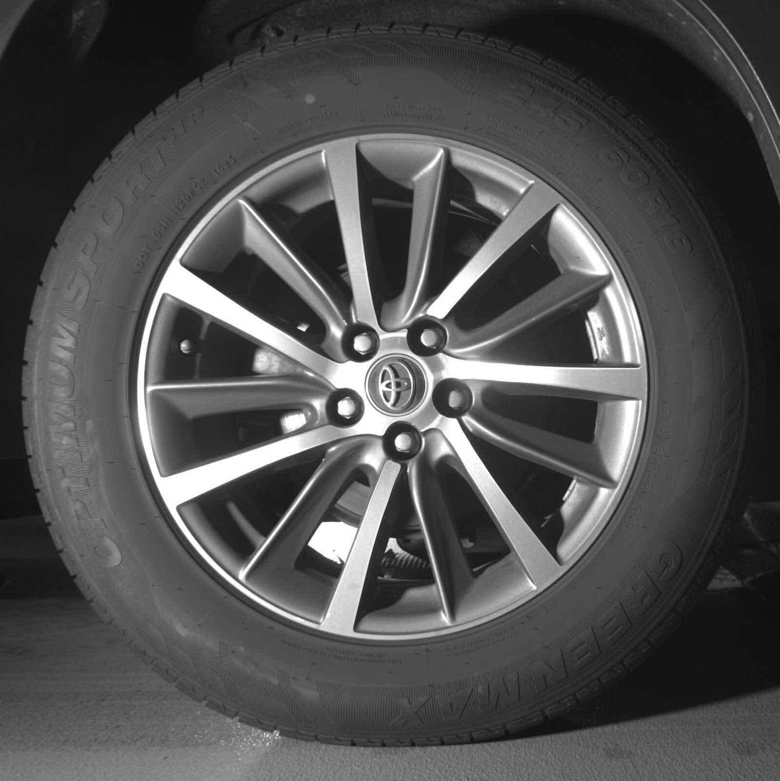 Thumbnail: 2019 Toyota Highlander - 12