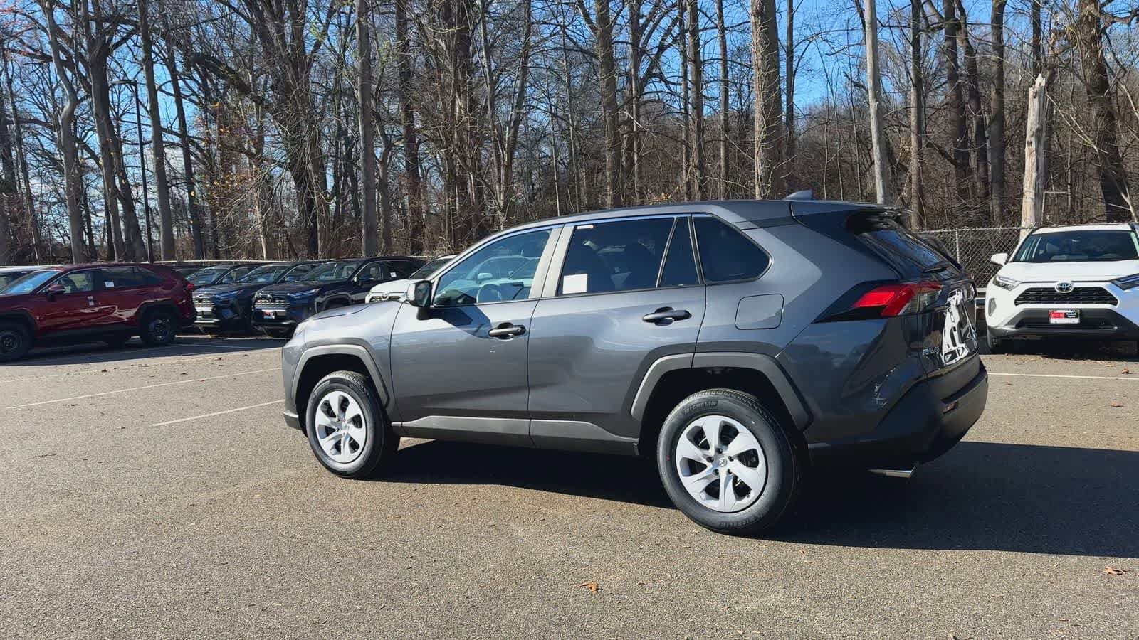 Thumbnail: 2025 Toyota RAV4 - 6