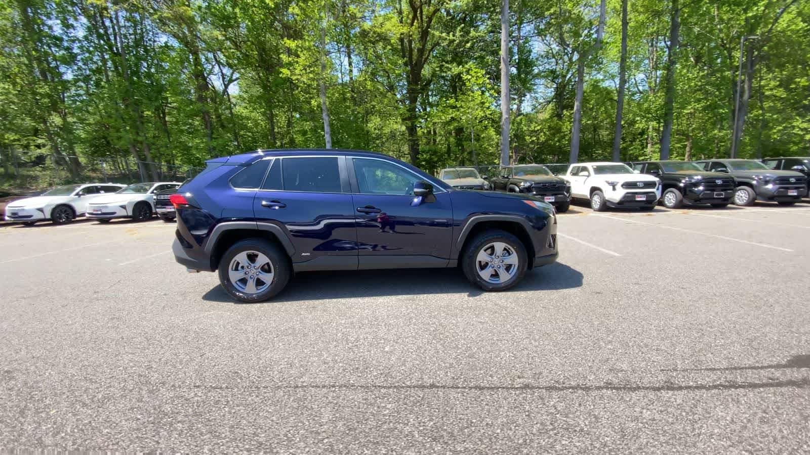 Thumbnail: 2024 Toyota RAV4 - 9