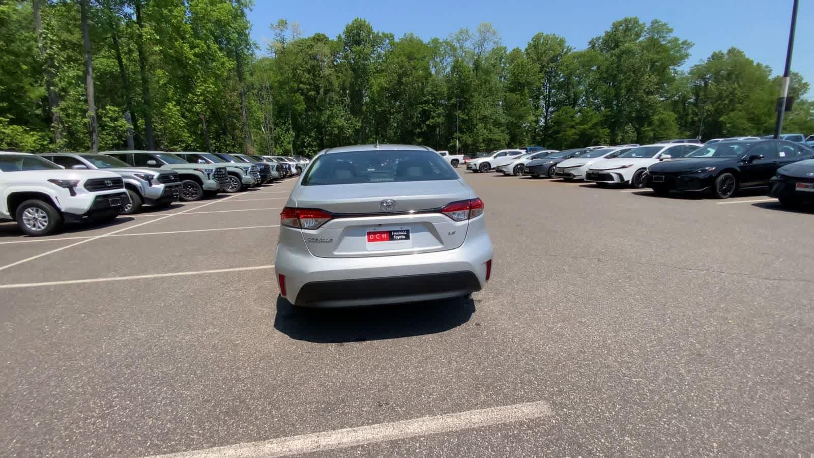 Thumbnail: 2024 Toyota Corolla - 10