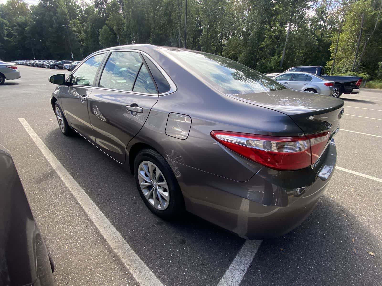 Thumbnail: 2017 Toyota Camry - 10