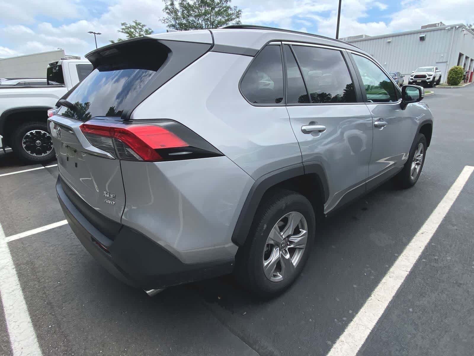 2023 Toyota RAV4 XLE 7