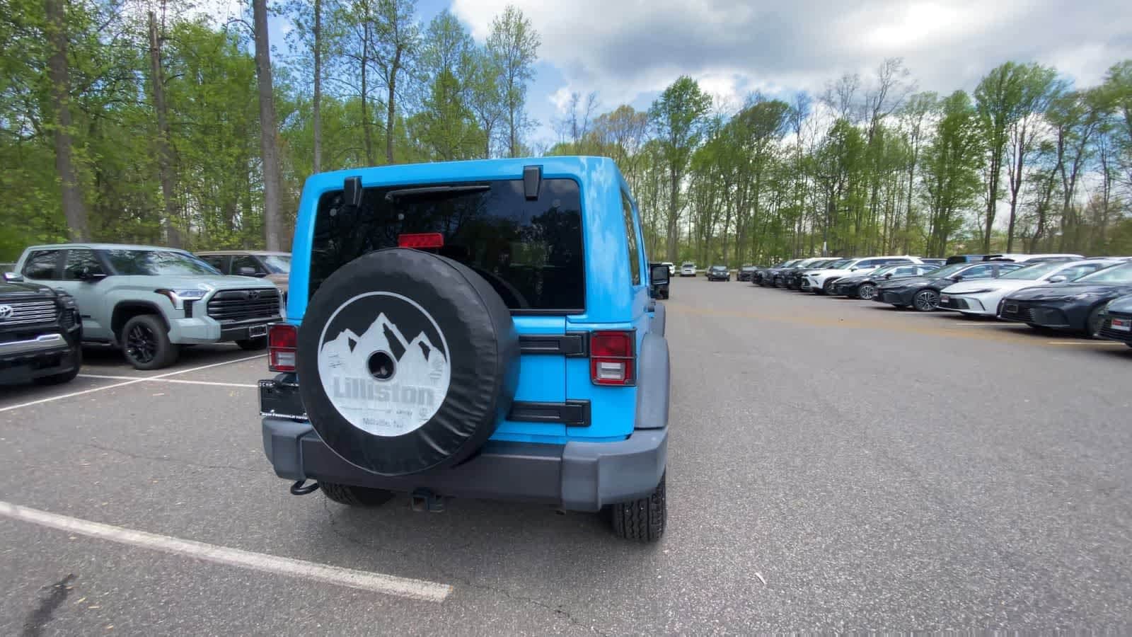 Thumbnail: 2017 Jeep Wrangler - 2