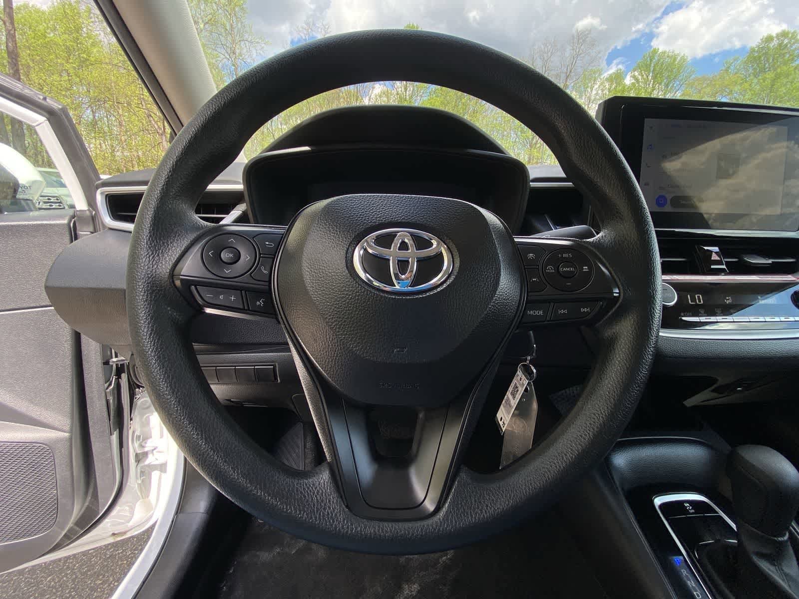 Thumbnail: 2025 Toyota Corolla - 26