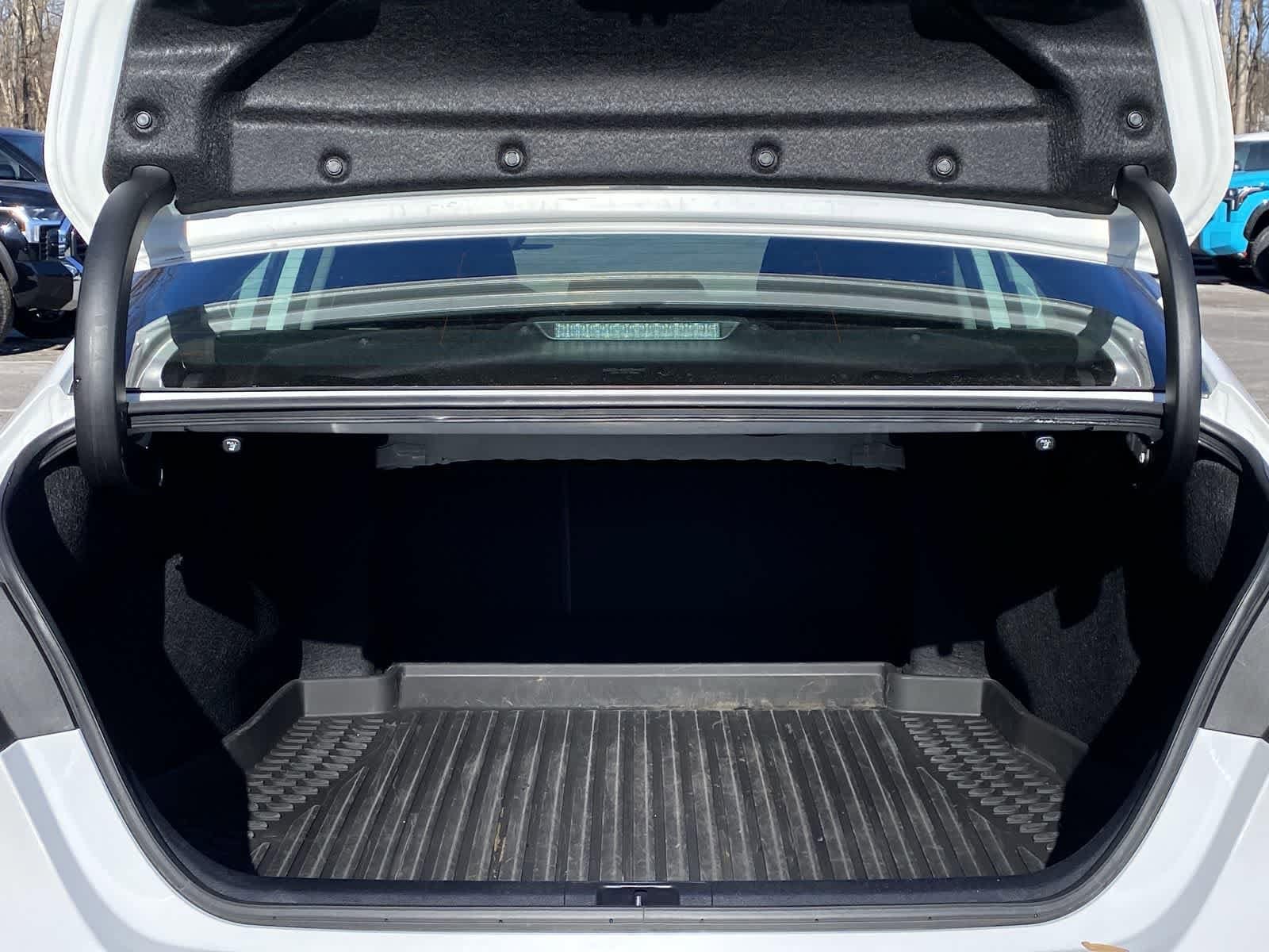 Thumbnail: 2023 Toyota Camry - 18