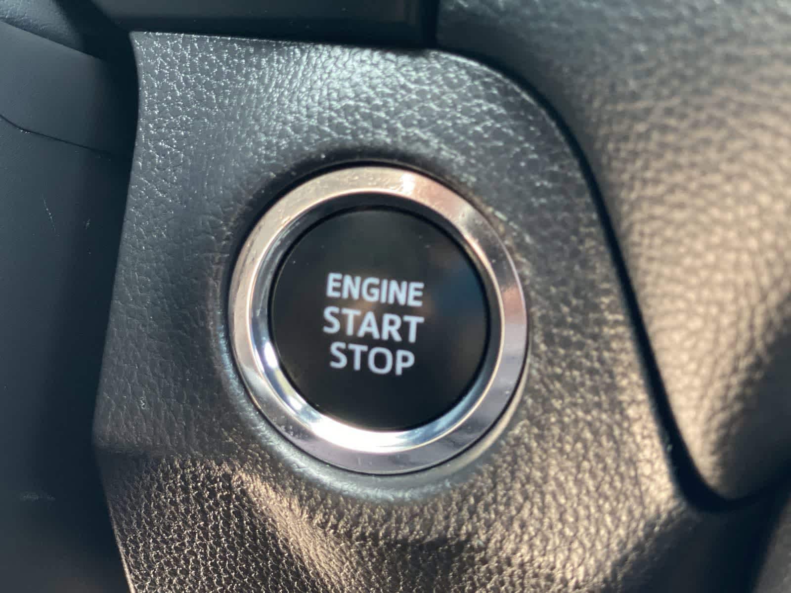 Thumbnail: 2025 Toyota RAV4 - 33