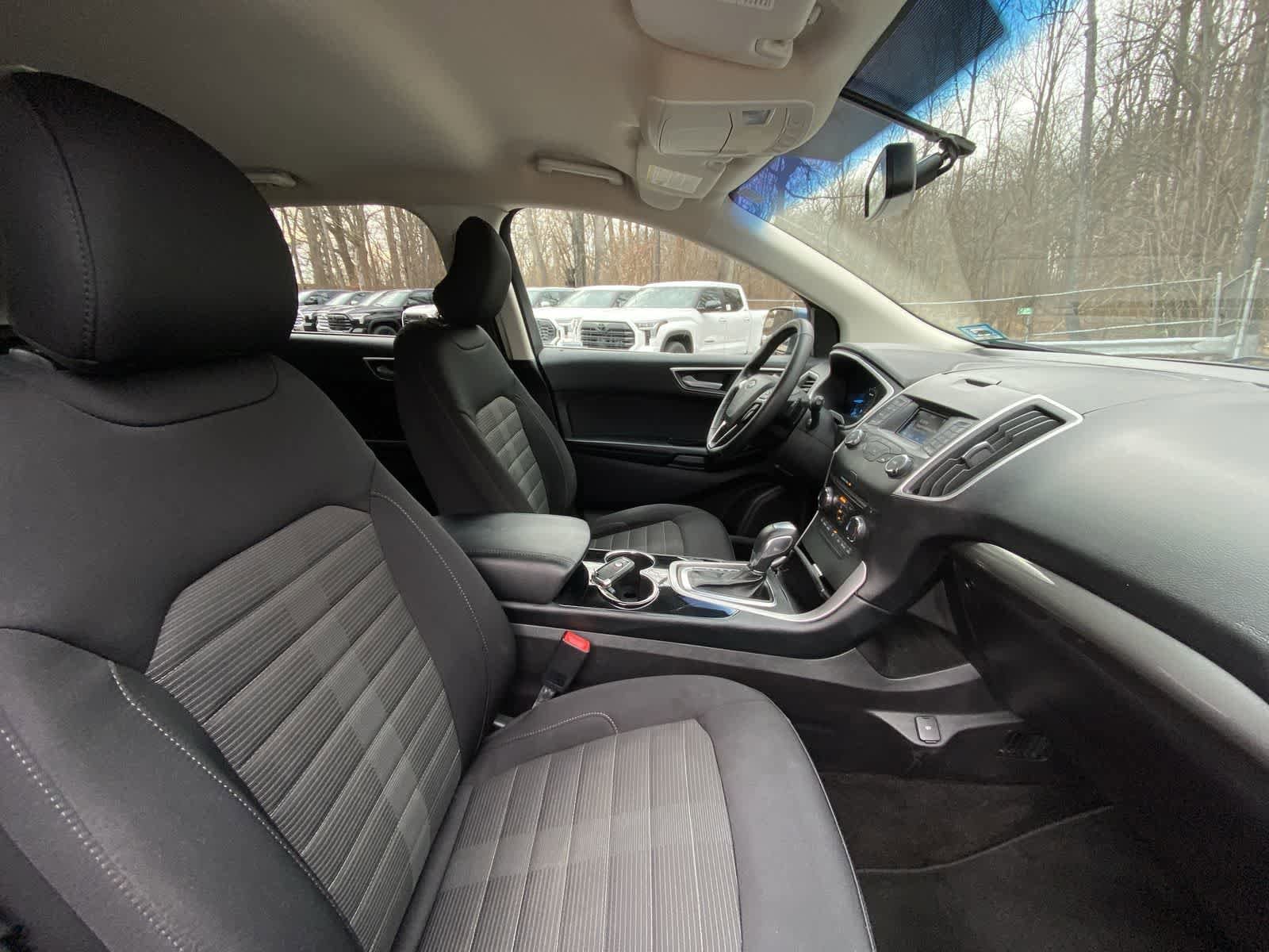 Thumbnail: 2018 Ford Edge - 24