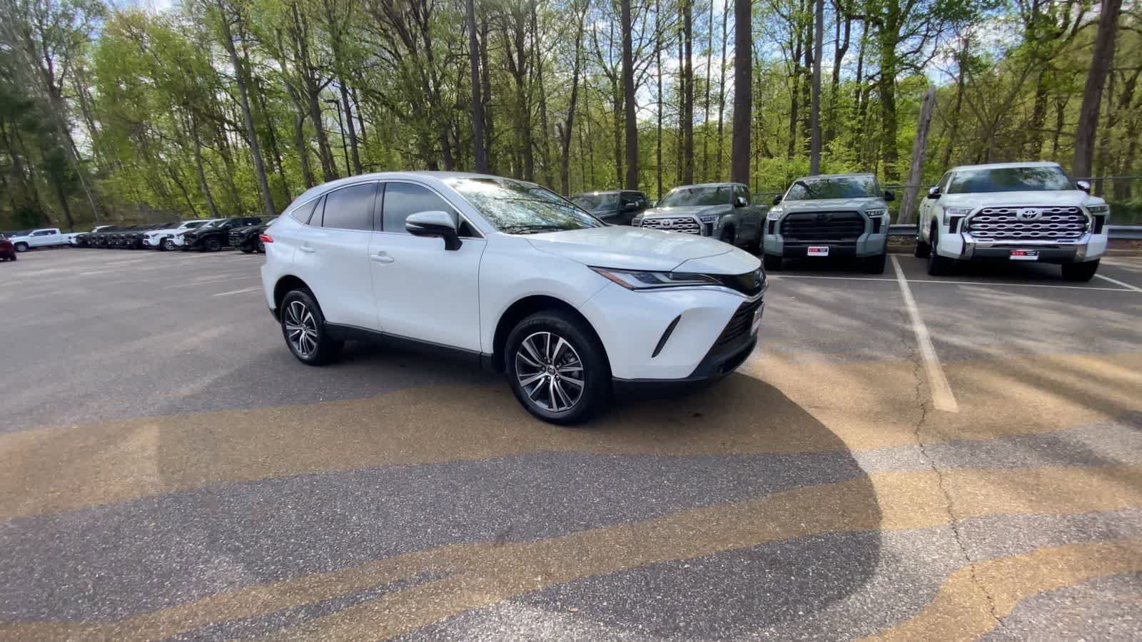 Thumbnail: 2023 Toyota Venza - 2