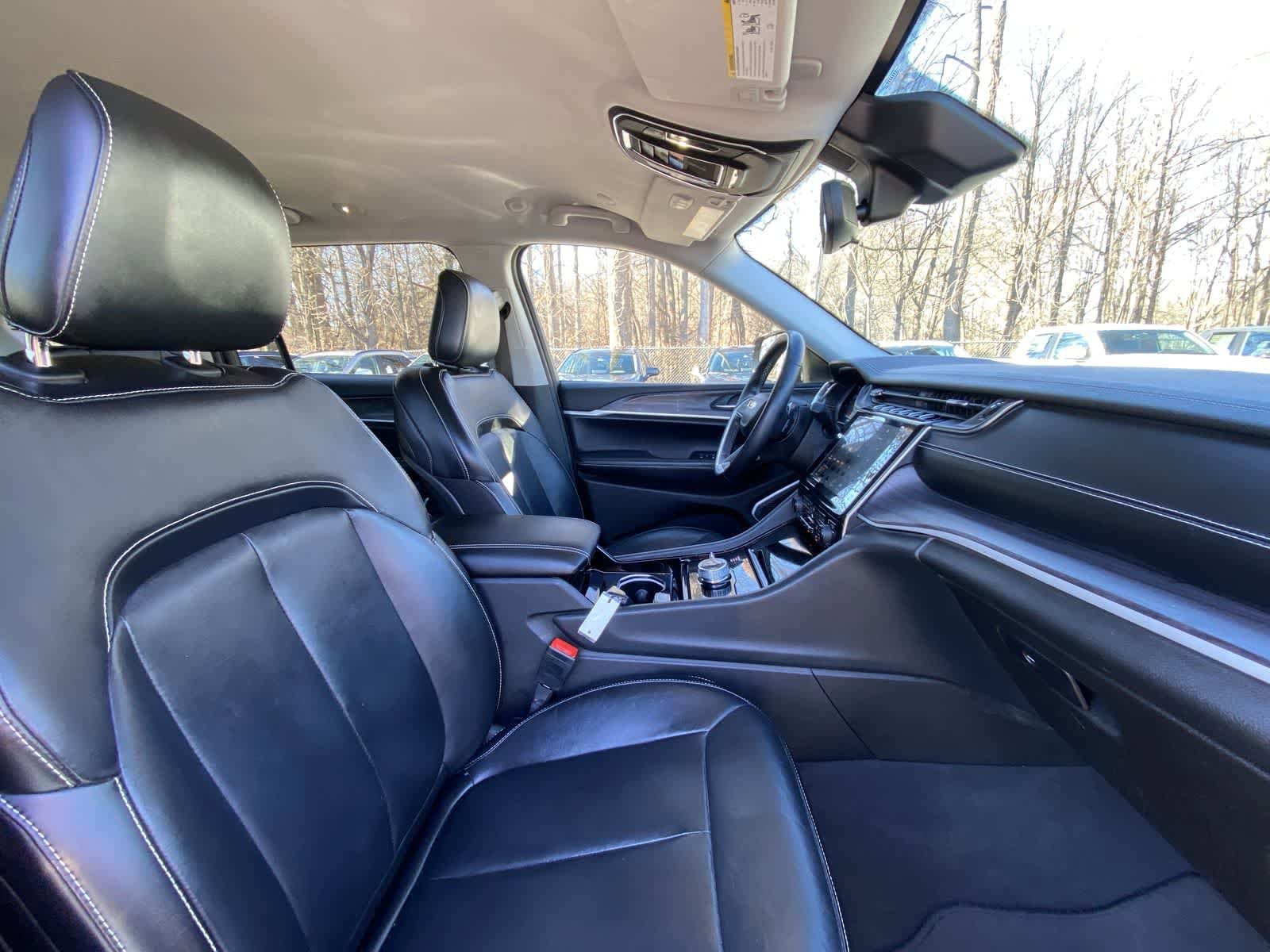 Thumbnail: 2021 Jeep Grand Cherokee L - 28