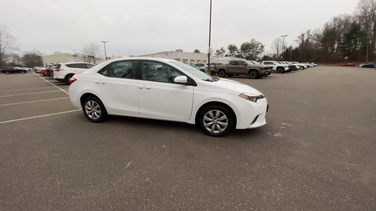 Thumbnail: 2015 Toyota Corolla - 8