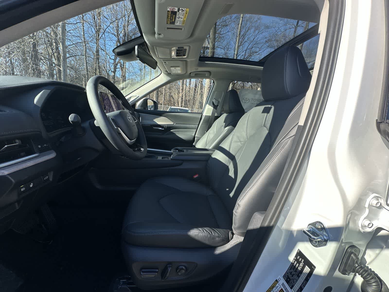 Thumbnail: 2026 Toyota Grand Highlander - 32