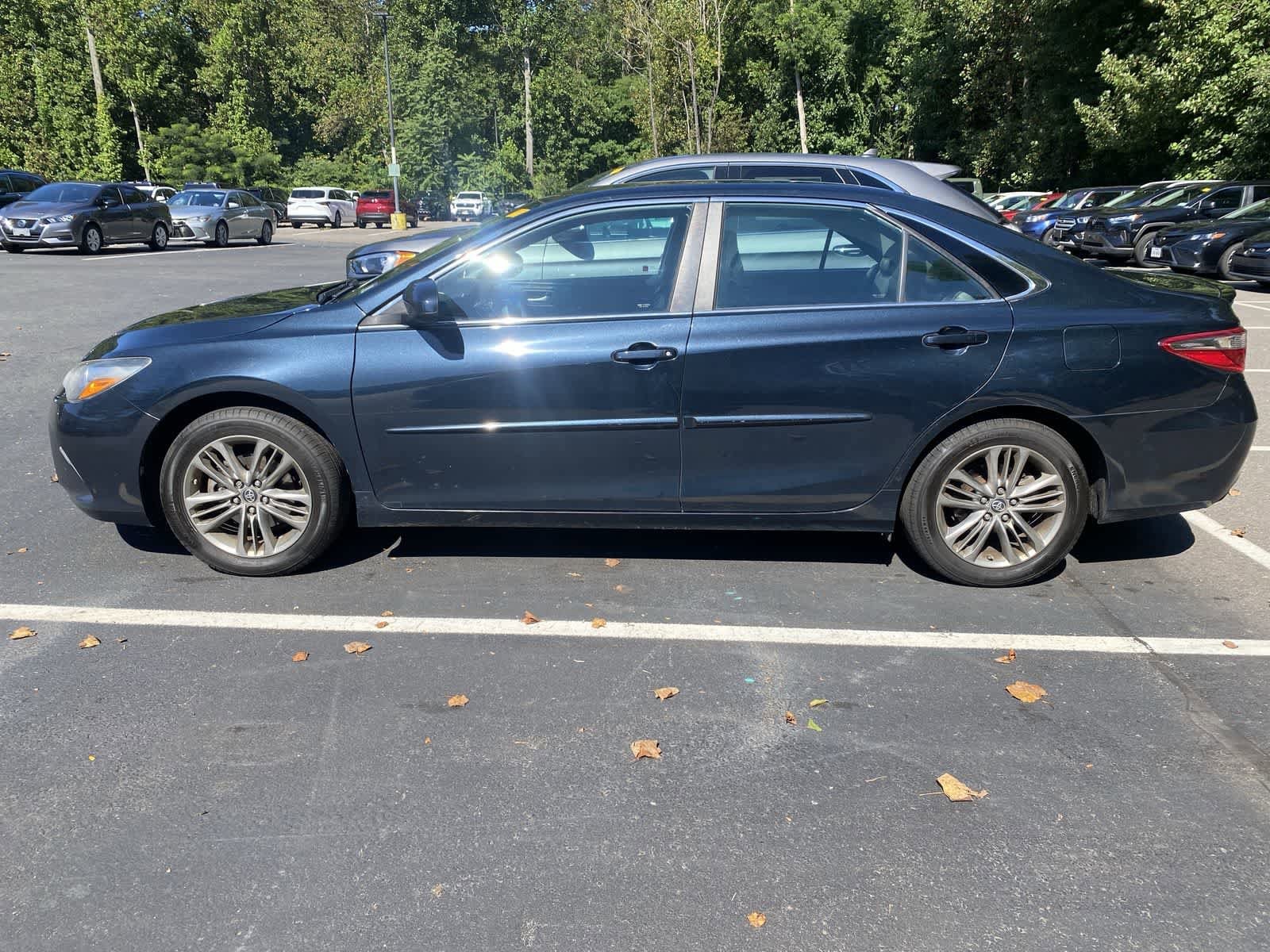 Thumbnail: 2017 Toyota Camry - 10