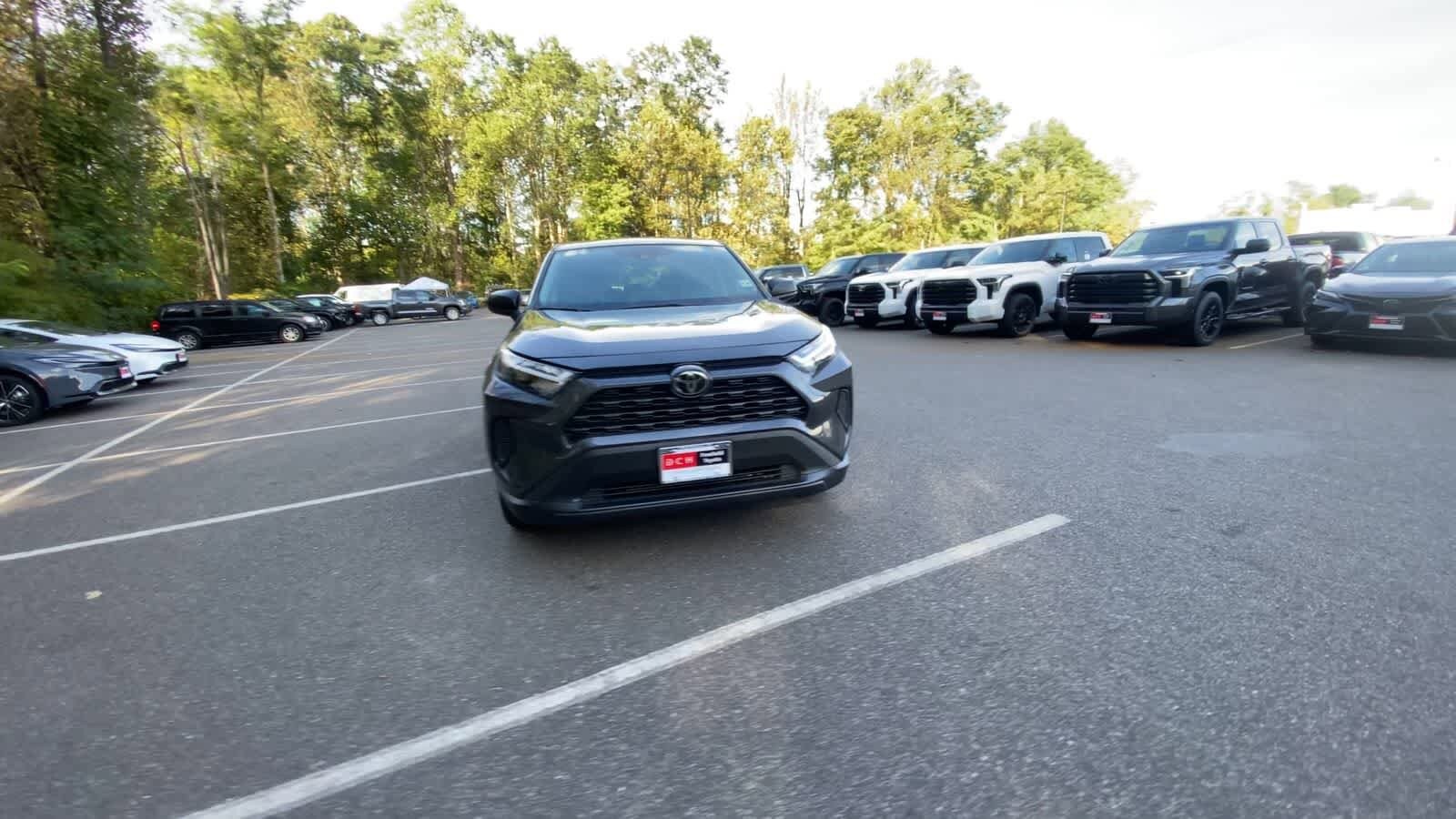 2024 Toyota RAV4 LE photo 3