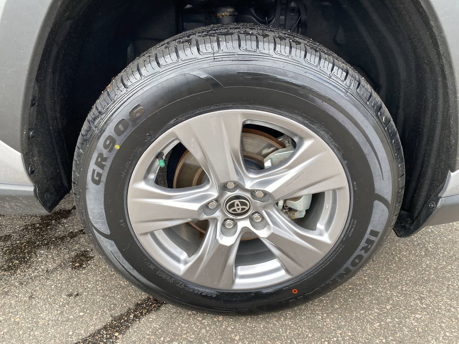 Thumbnail: 2025 Toyota RAV4 - 17