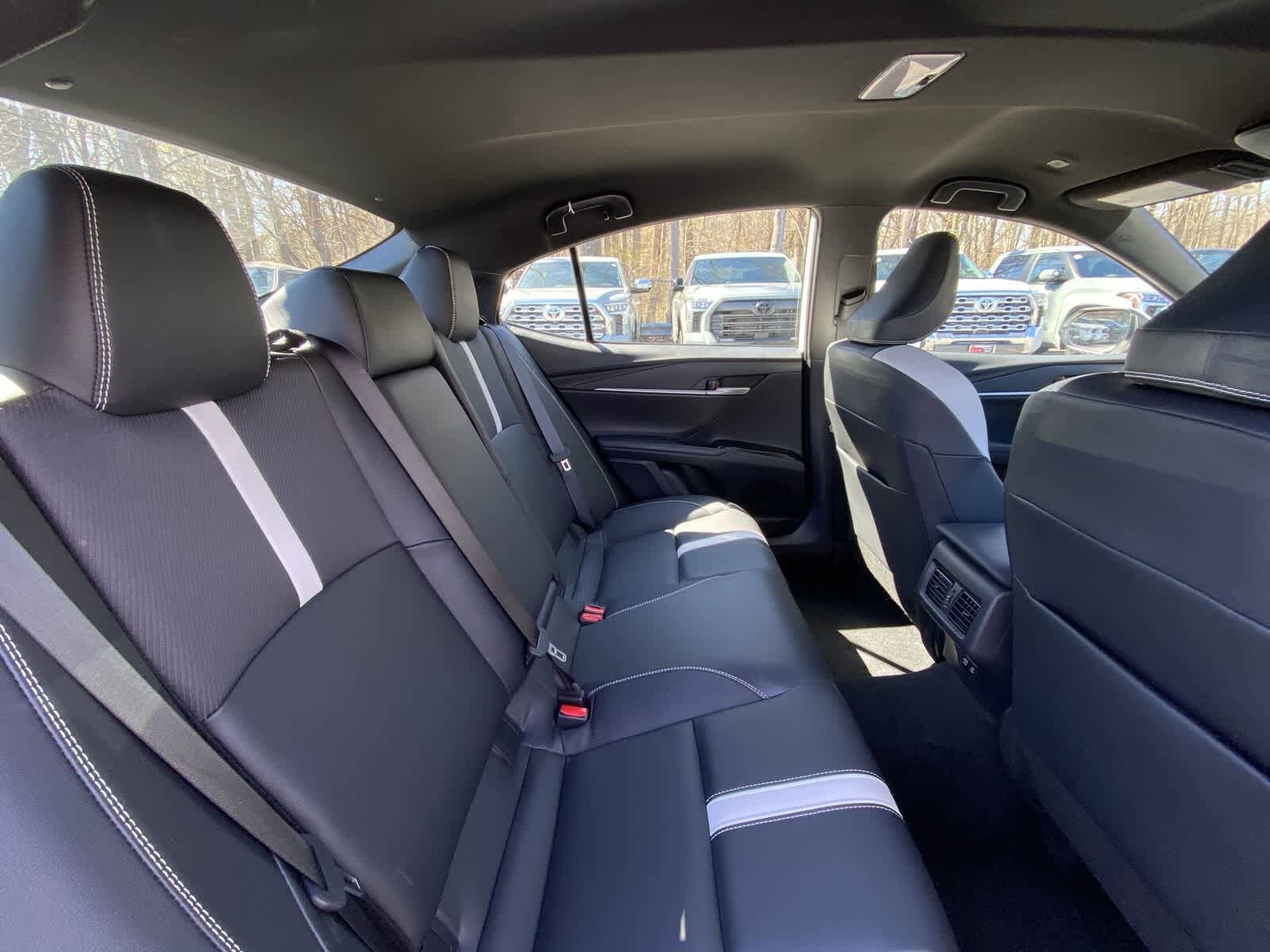 Thumbnail: 2025 Toyota Camry - 26