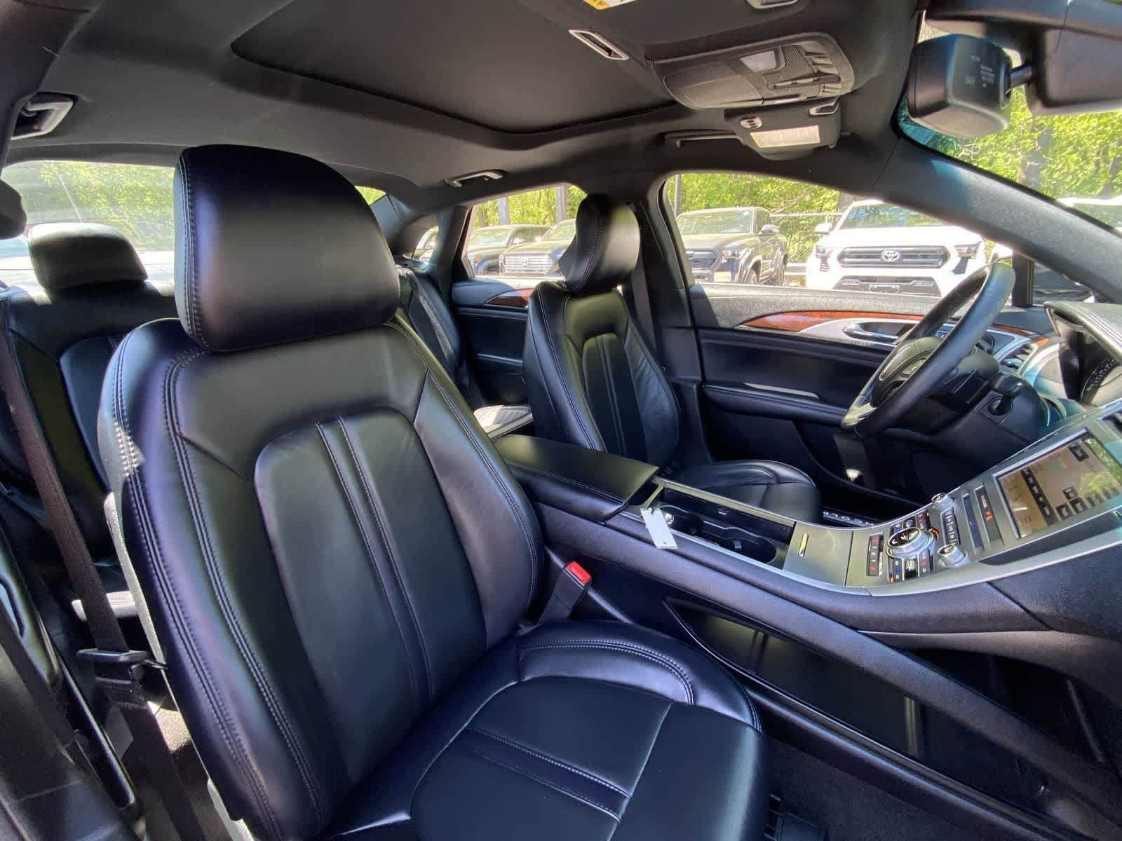 Thumbnail: 2019 Lincoln MKZ - 22