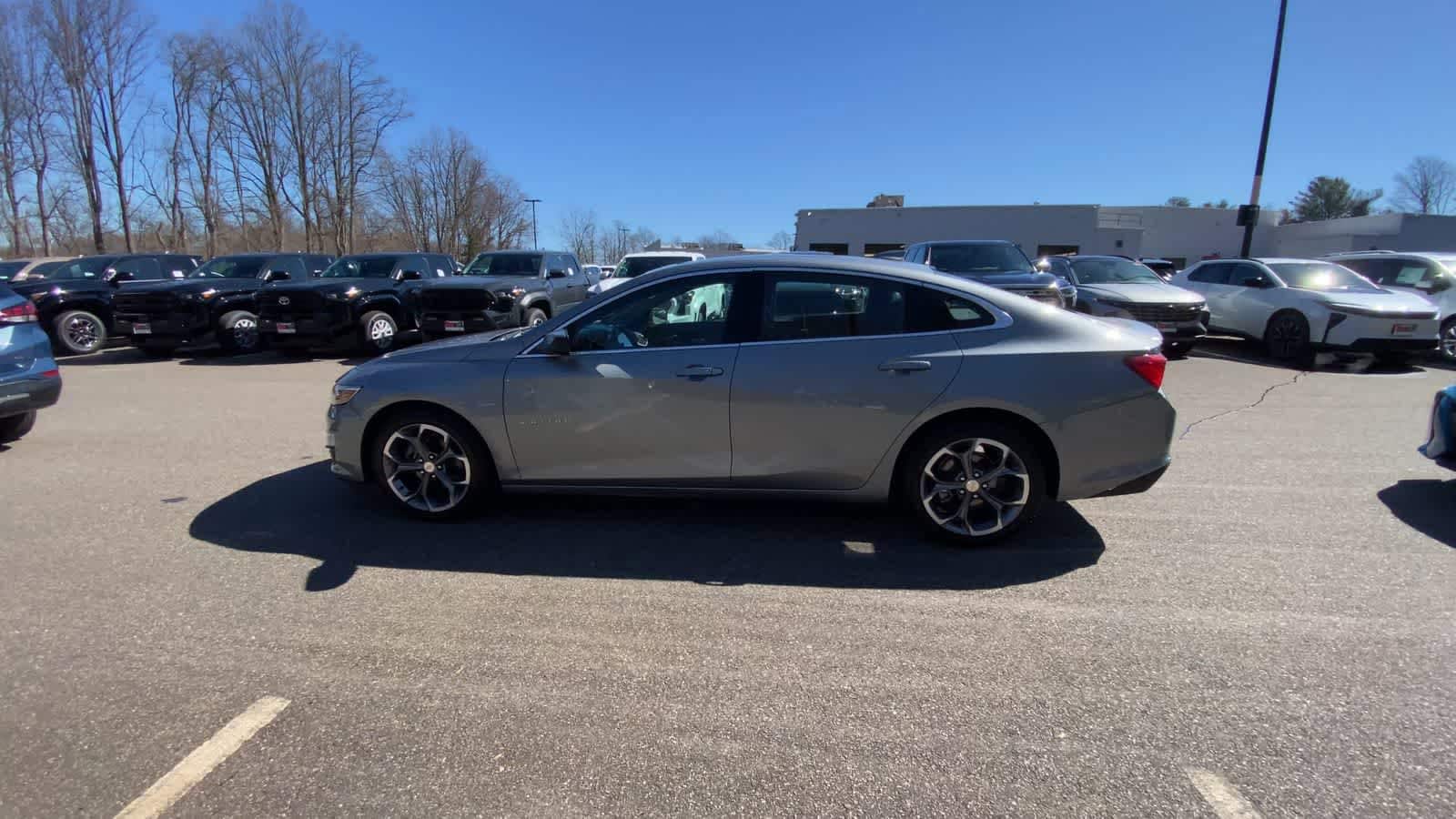 Thumbnail: 2024 Chevrolet Malibu - 5