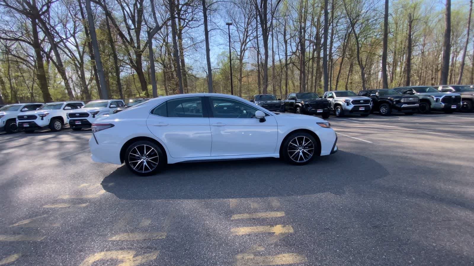 Thumbnail: 2024 Toyota Camry - 9