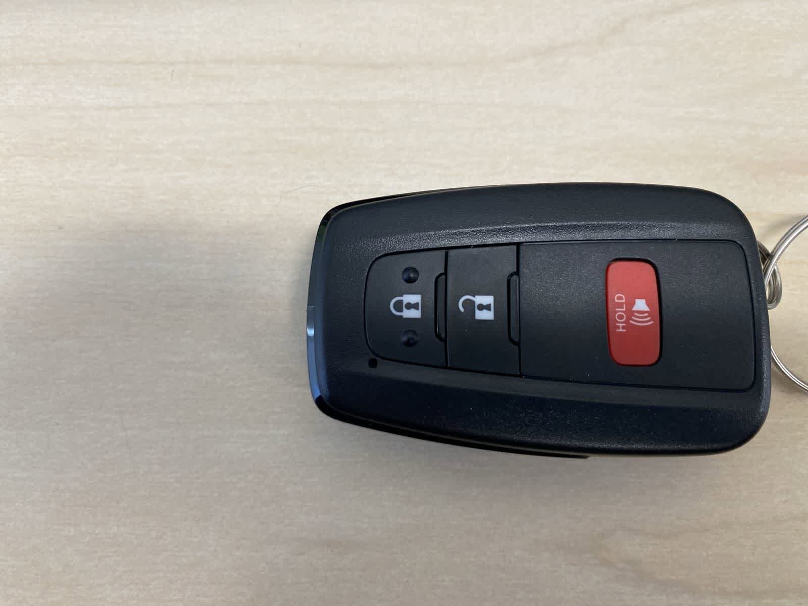 Thumbnail: 2025 Toyota RAV4 - 32