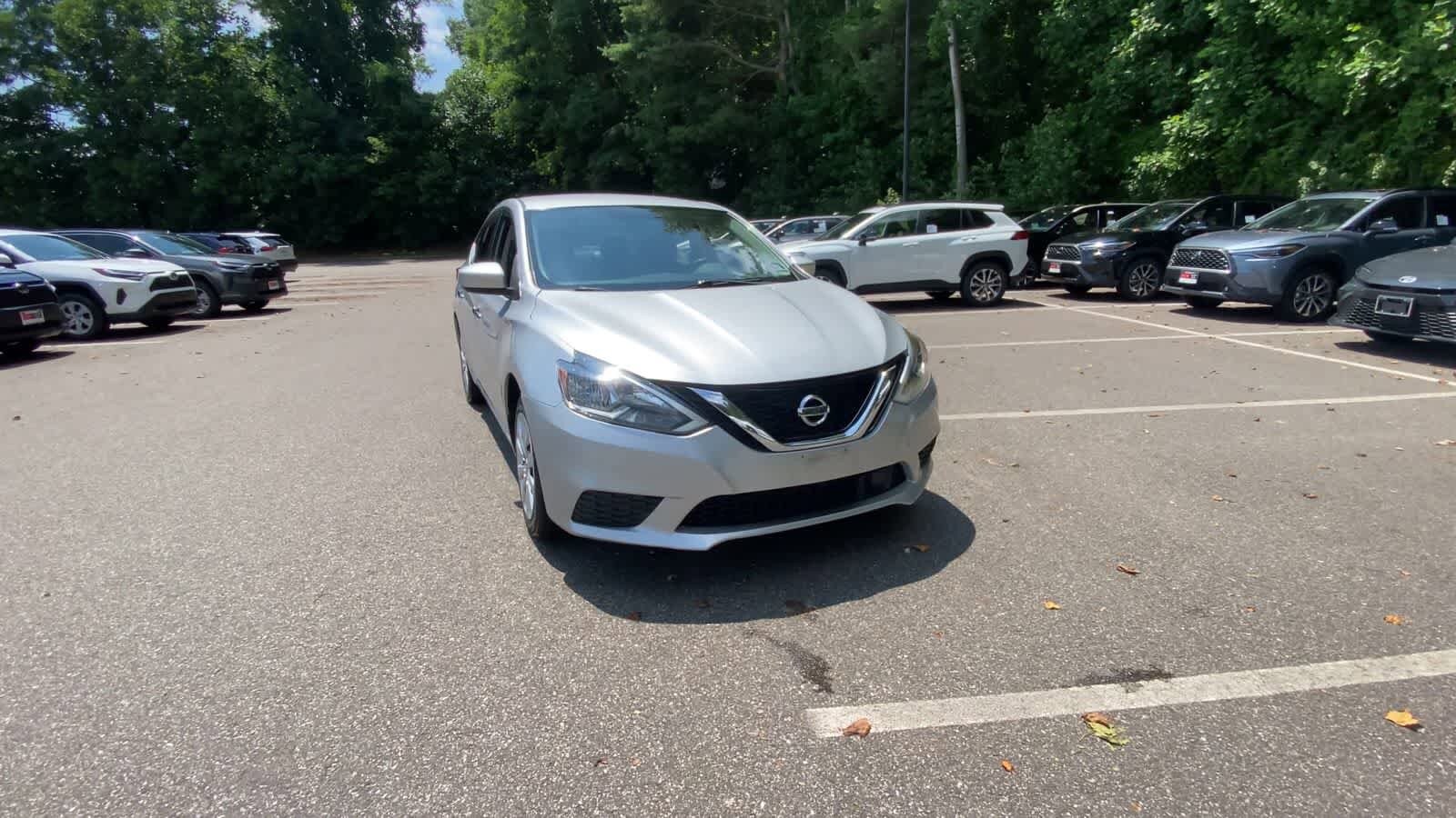 Thumbnail: 2019 Nissan Sentra - 3