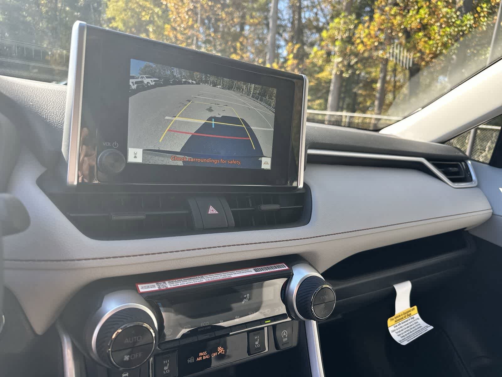 Thumbnail: 2025 Toyota RAV4 - 22