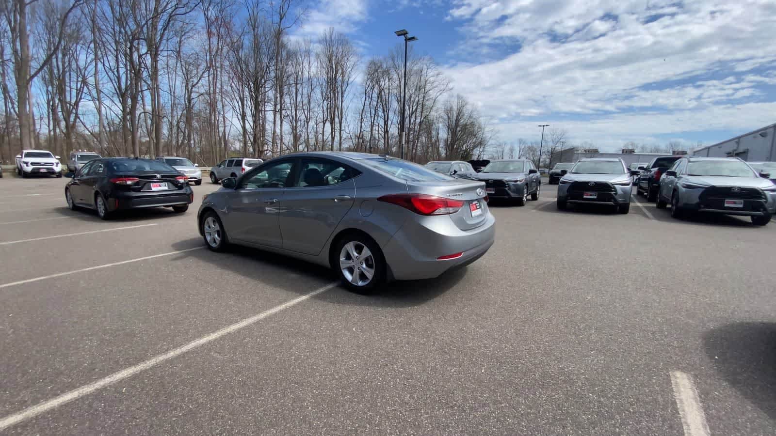 Thumbnail: 2016 Hyundai Elantra - 13